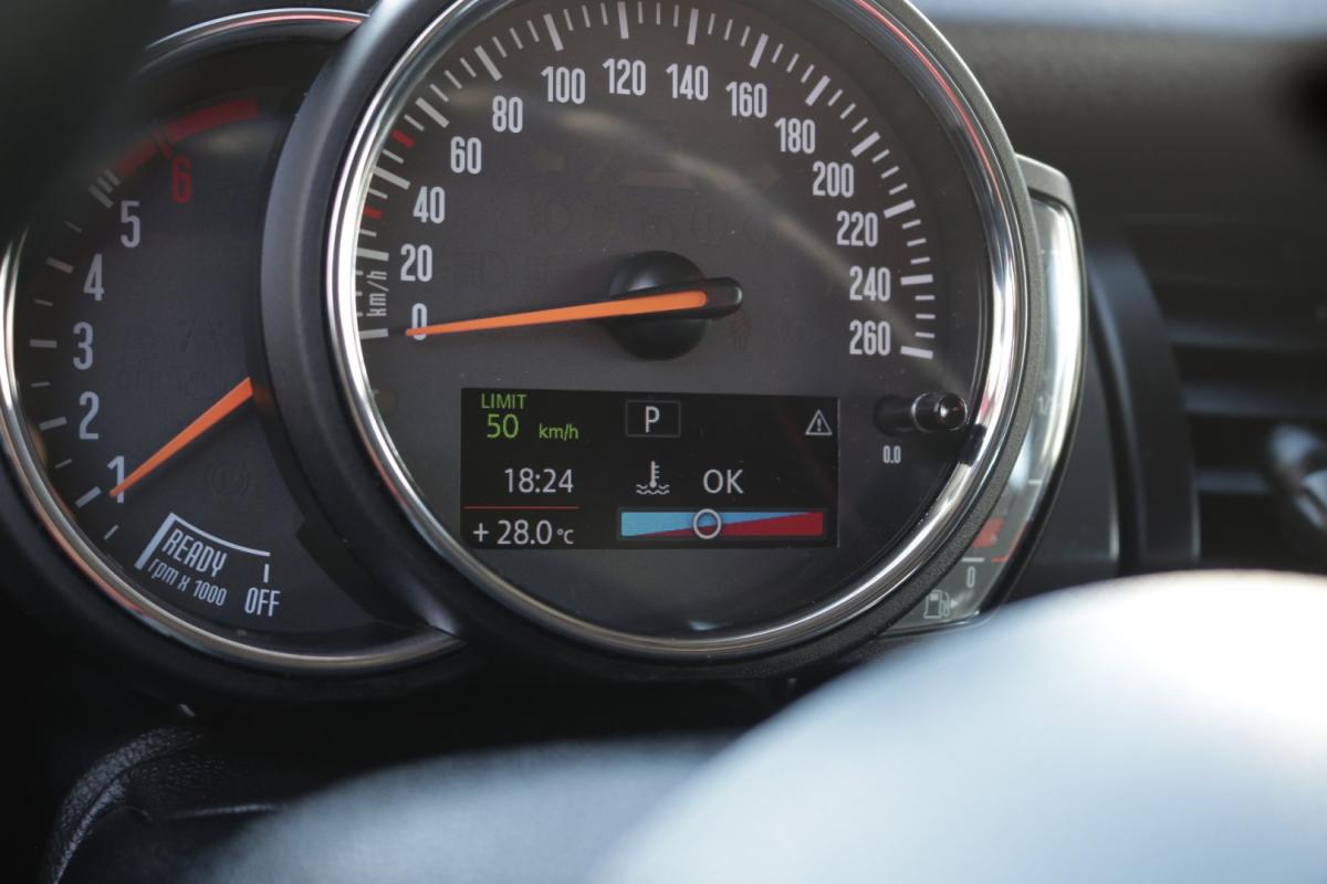 mini-cooper-2019-diesel-1500cc