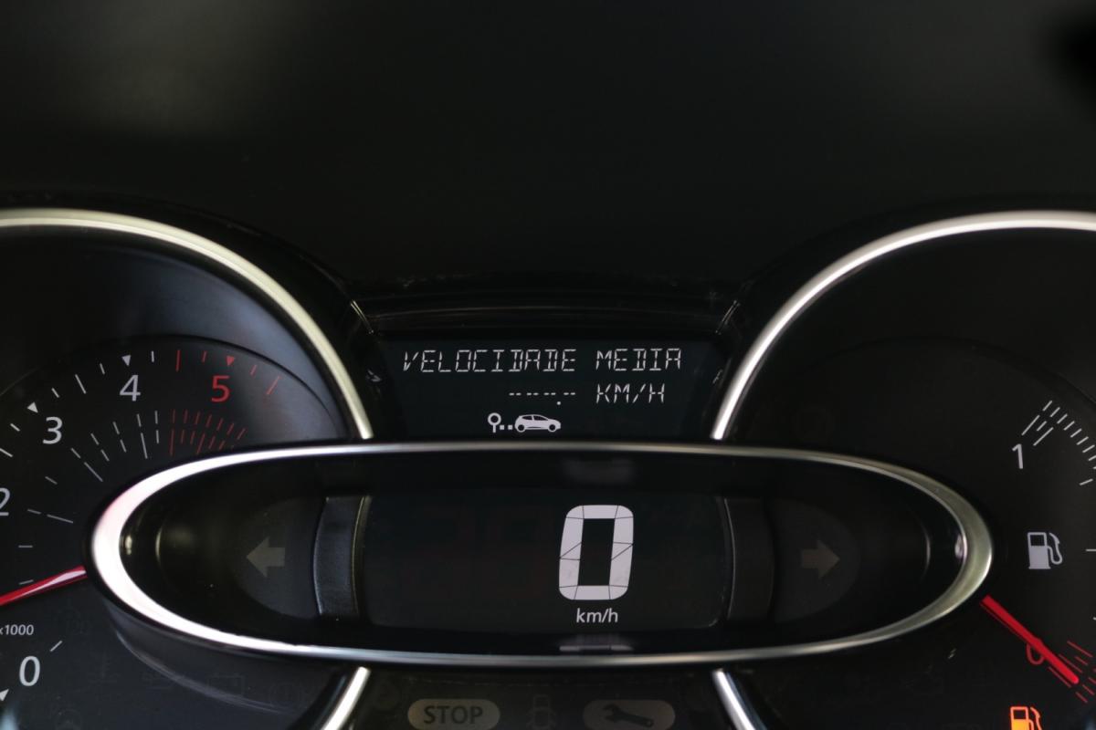 renault-clio-sport-tourer-2018-diesel-1500cc