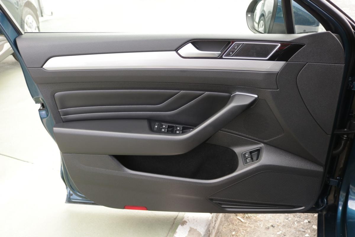 volkswagen-passat-variant-2022-hibrido-1400cc