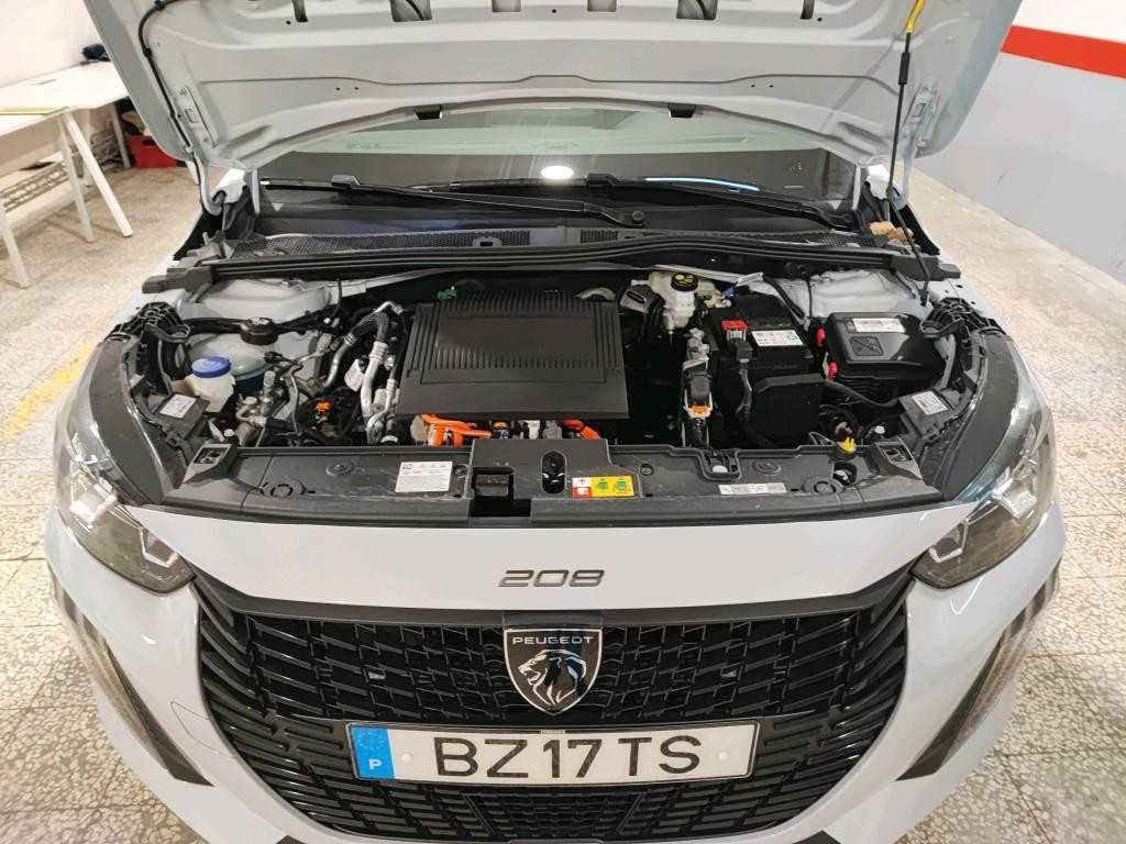 peugeot-e-208-2025-eletrico-0cc