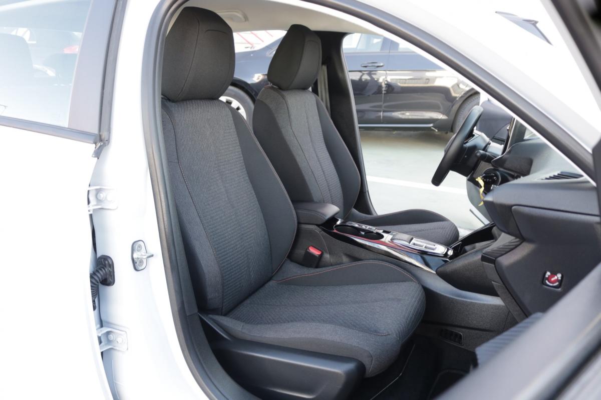 peugeot-e-208-2025-eletrico-0cc