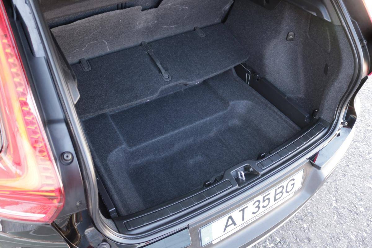 volvo-xc40-2022-gasolina-1500cc