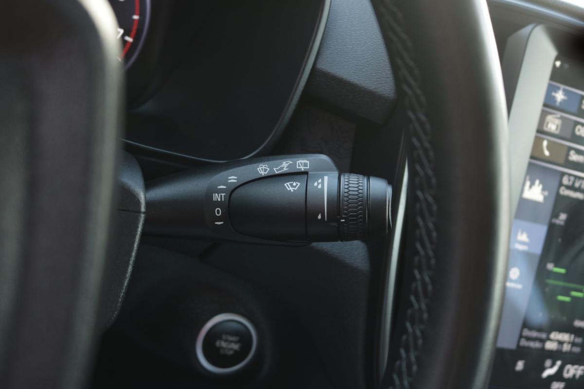 volvo-xc40-2022-gasolina-1500cc