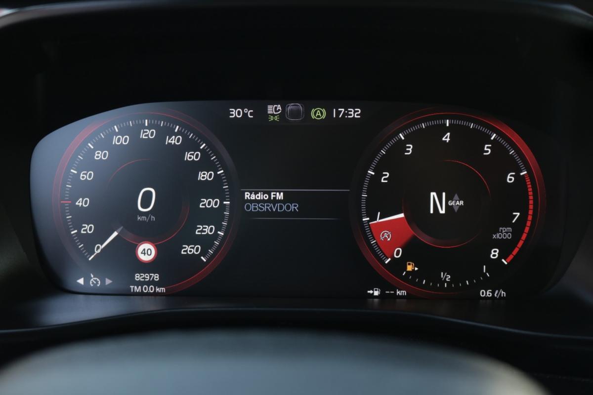 volvo-xc40-2022-gasolina-1500cc