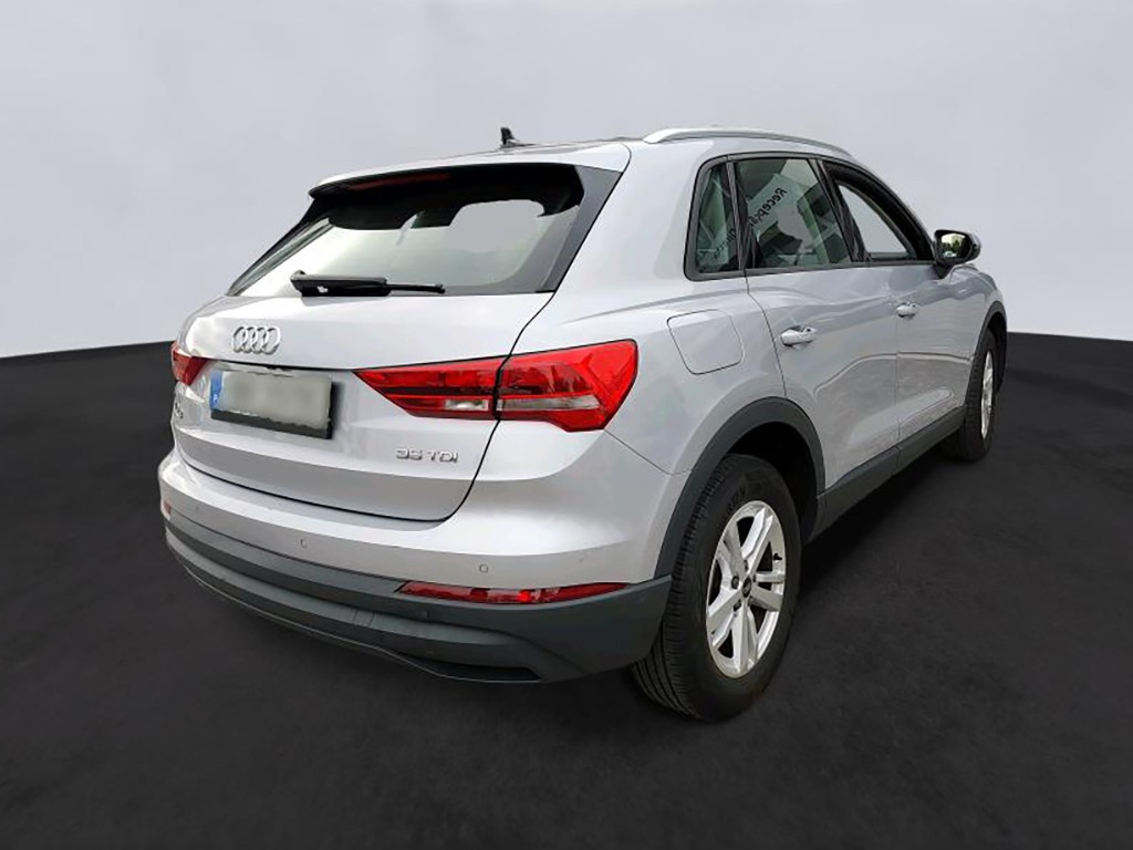 audi-q3-2023-diesel-2000cc