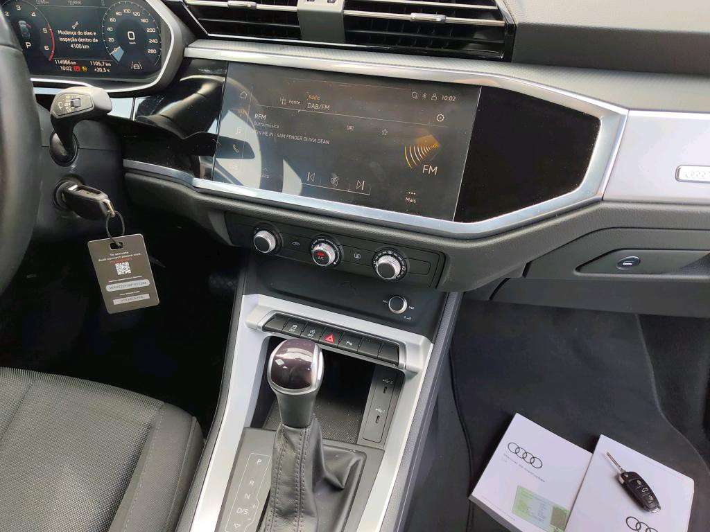 audi-q3-2023-diesel-2000cc