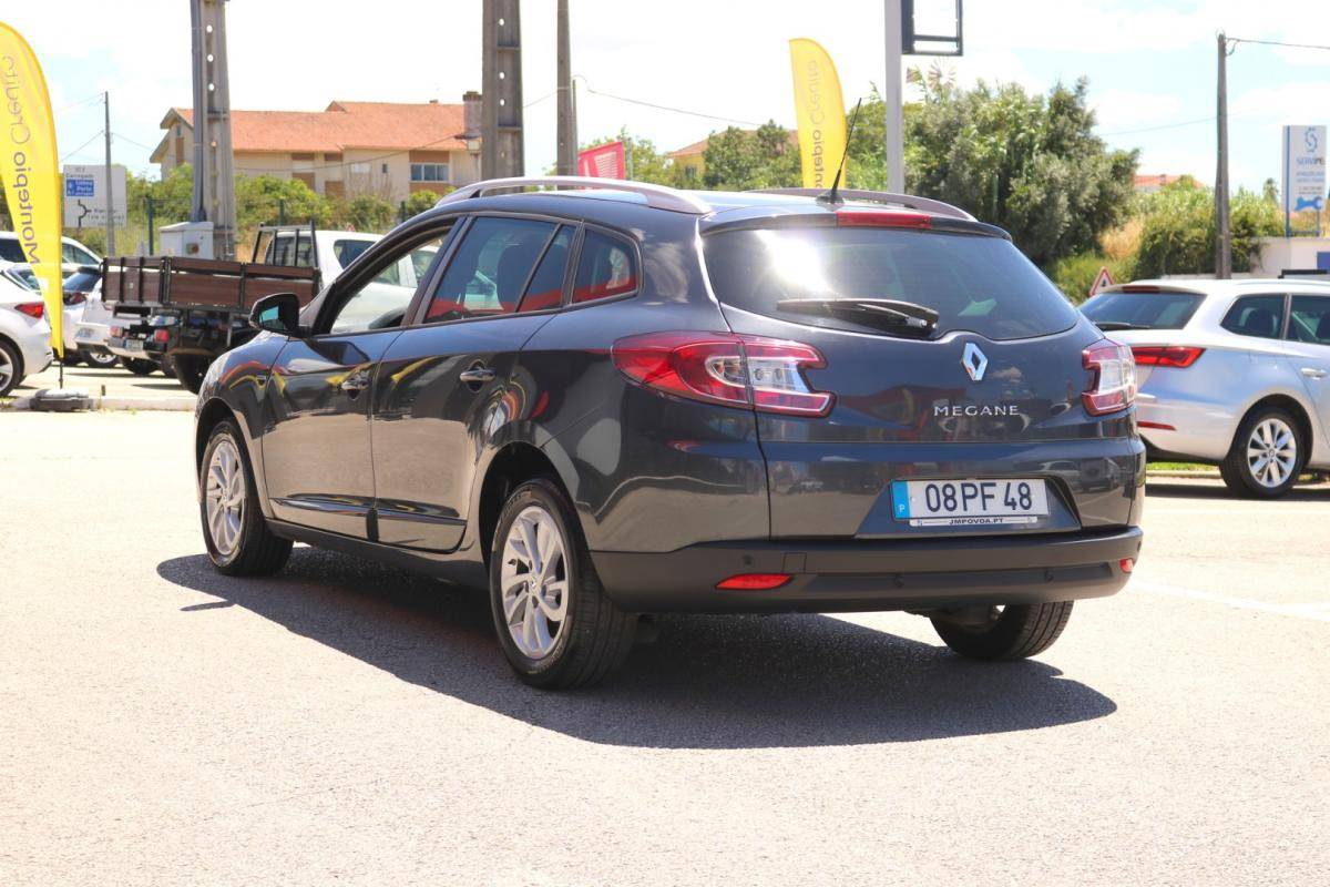 renault-megane-sport-tourer-2014-diesel-1500cc