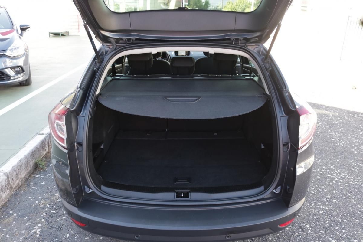 renault-megane-sport-tourer-2014-diesel-1500cc