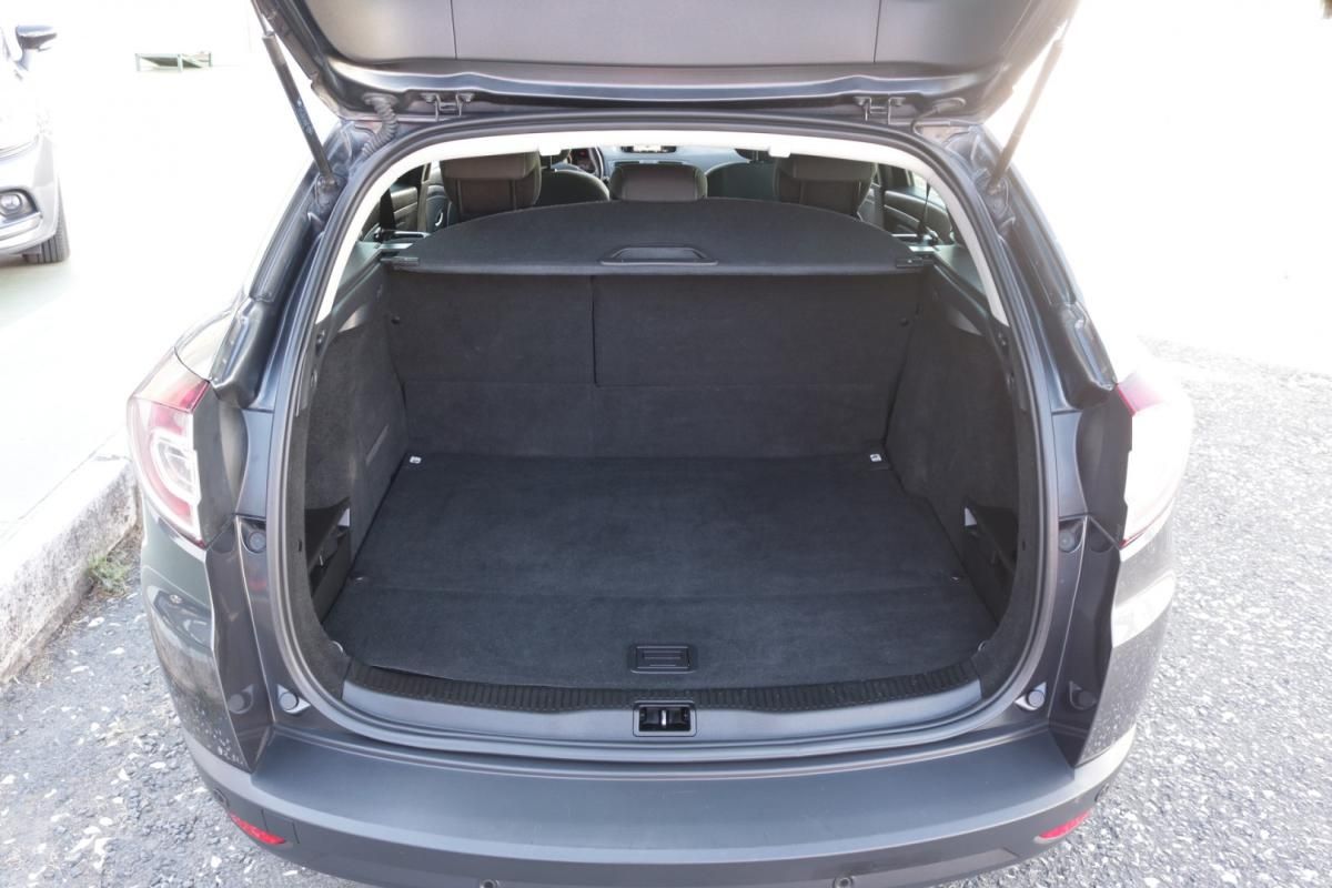 renault-megane-sport-tourer-2014-diesel-1500cc