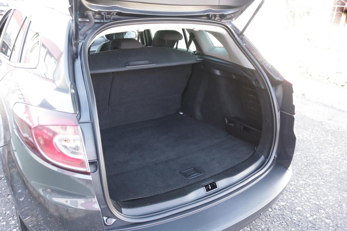 renault-megane-sport-tourer-2014-diesel-1500cc
