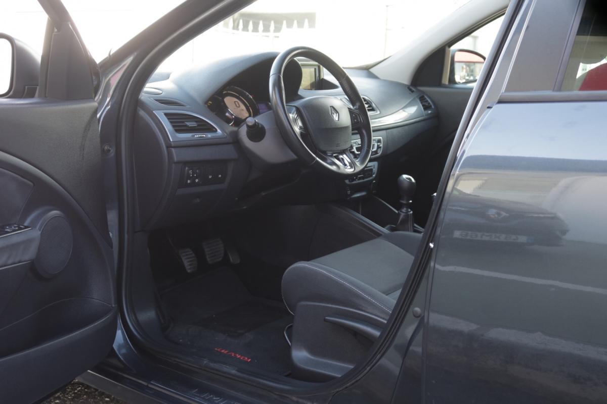 renault-megane-sport-tourer-2014-diesel-1500cc