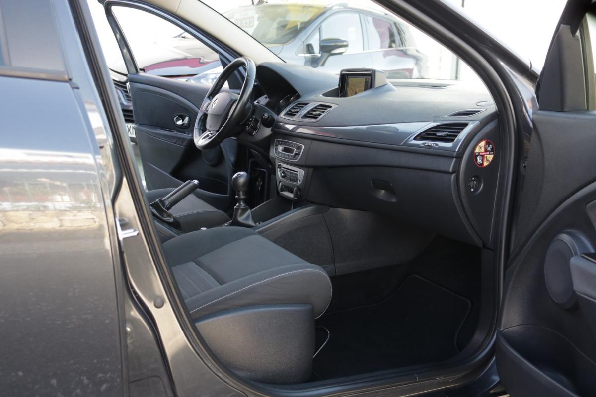 renault-megane-sport-tourer-2014-diesel-1500cc