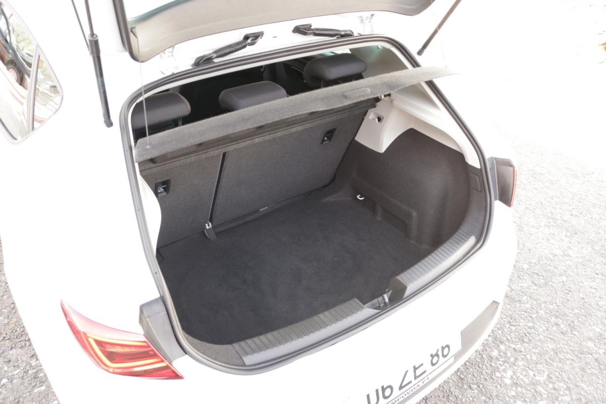 seat-leon-2019-diesel-1600cc