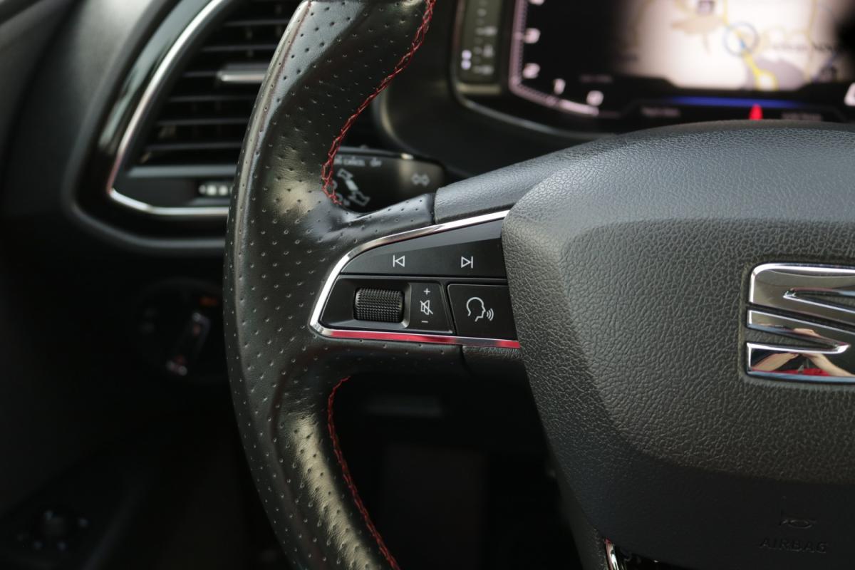 seat-leon-2019-diesel-1600cc