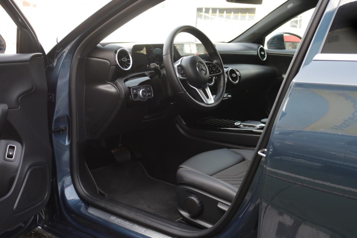 mercedes-benz-classe-a-2022-hibrido-1400cc