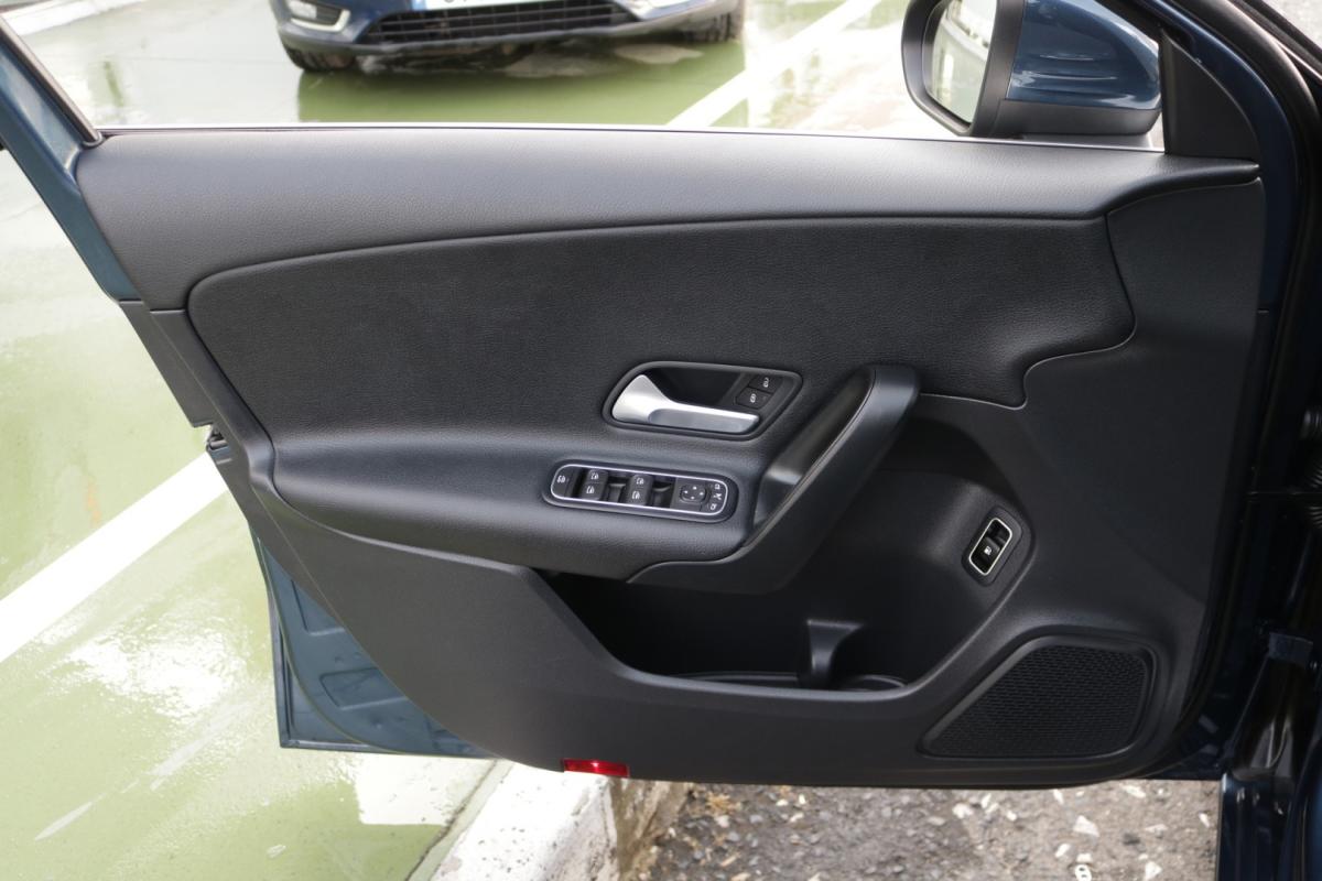 mercedes-benz-classe-a-2022-hibrido-1400cc