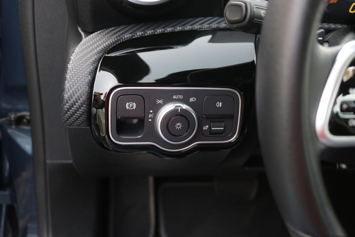 mercedes-benz-classe-a-2022-hibrido-1400cc