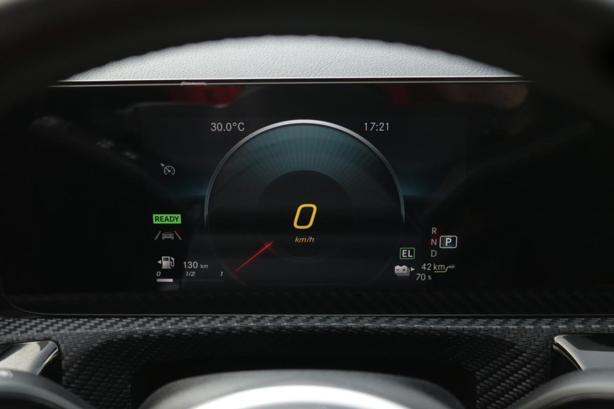 mercedes-benz-classe-a-2022-hibrido-1400cc