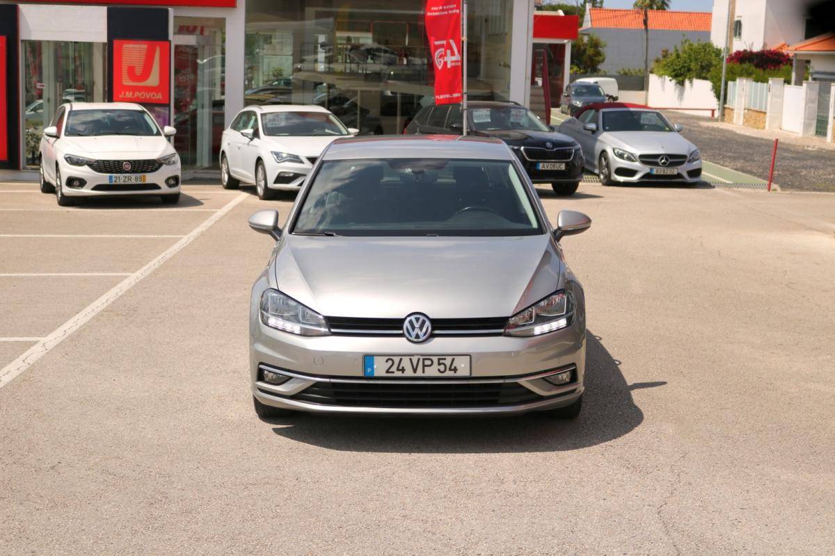 volkswagen-golf-2018-diesel-1600cc