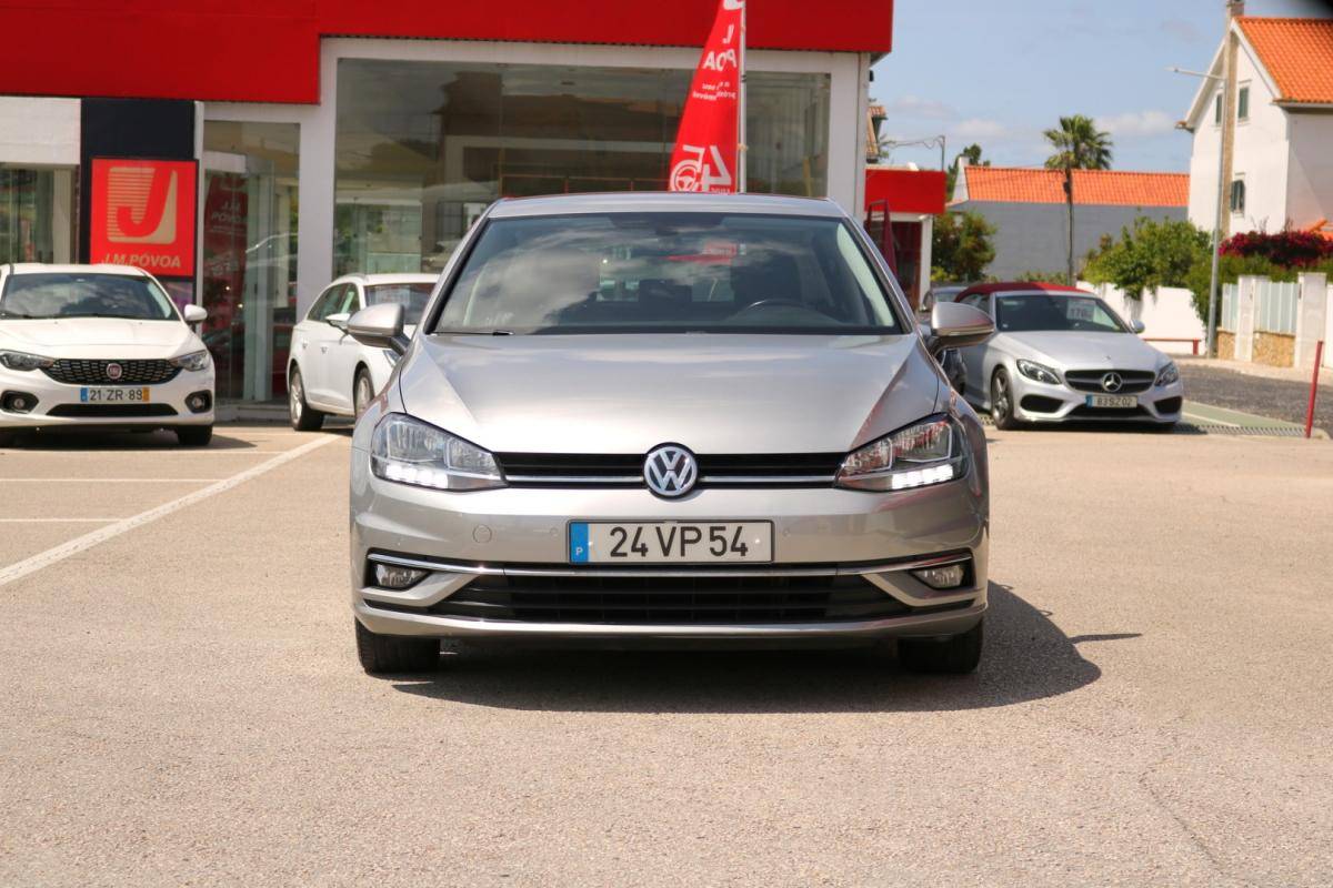 volkswagen-golf-2018-diesel-1600cc