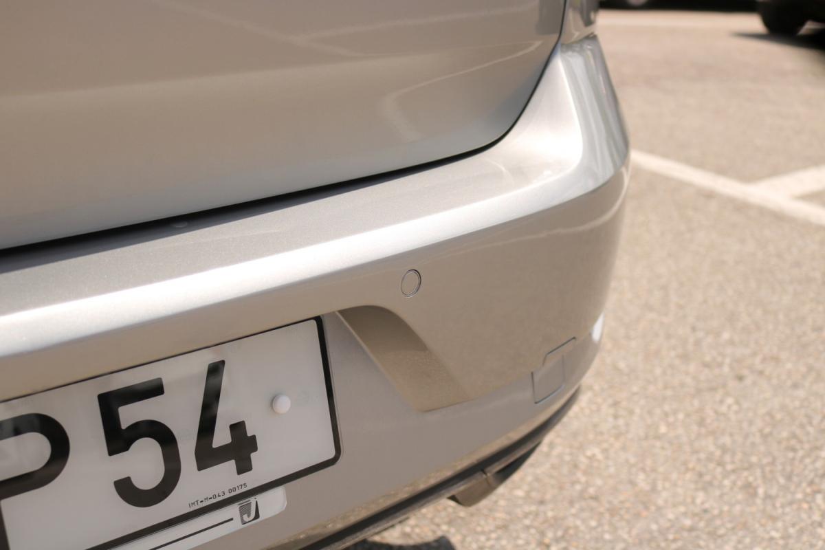volkswagen-golf-2018-diesel-1600cc