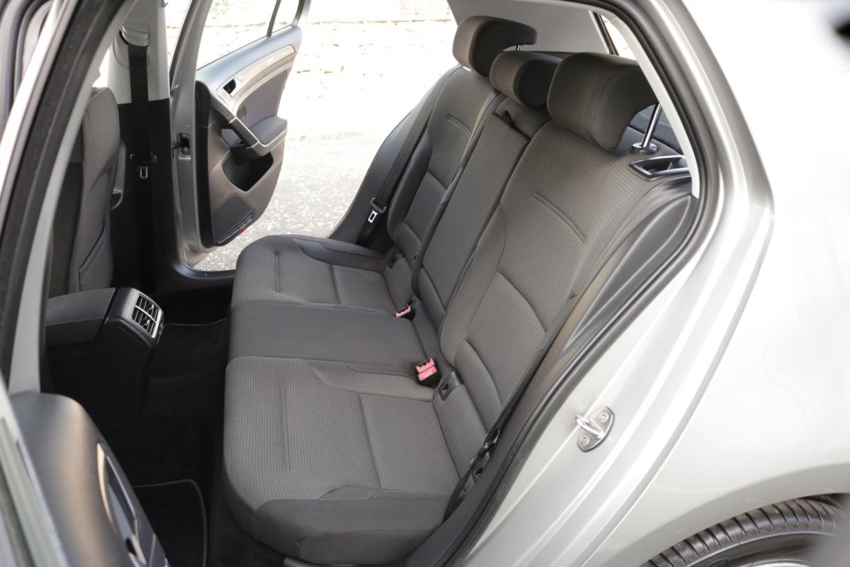 volkswagen-golf-2018-diesel-1600cc