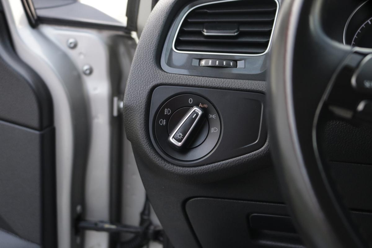 volkswagen-golf-2018-diesel-1600cc
