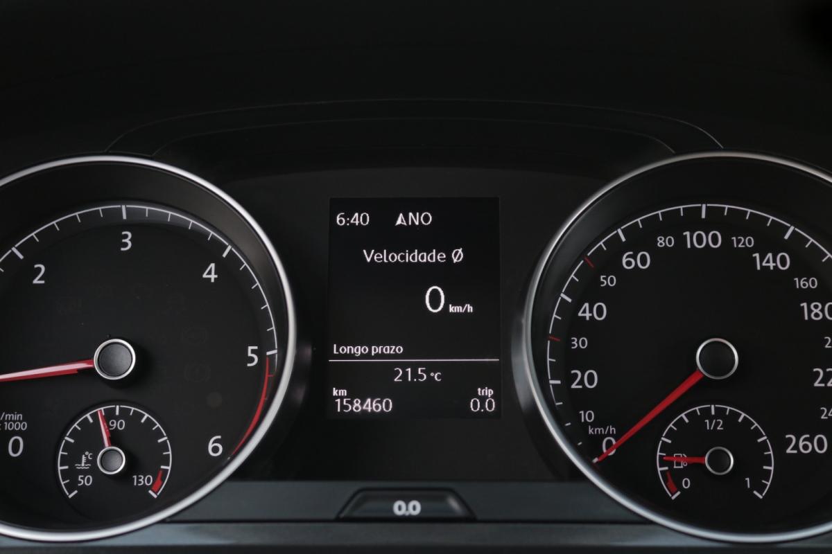 volkswagen-golf-2018-diesel-1600cc
