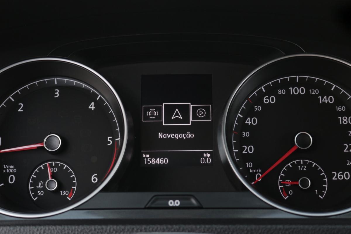 volkswagen-golf-2018-diesel-1600cc