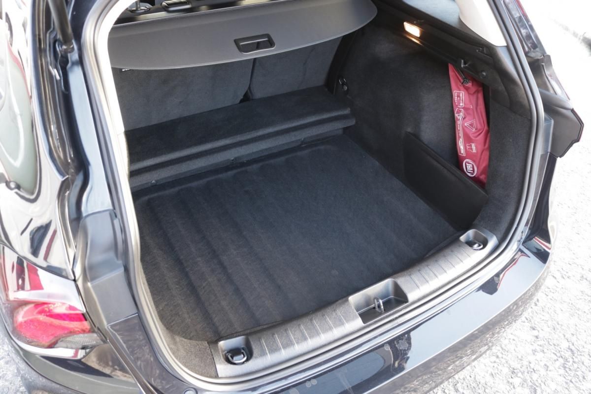 fiat-tipo-station-wagon-2021-diesel-1300cc