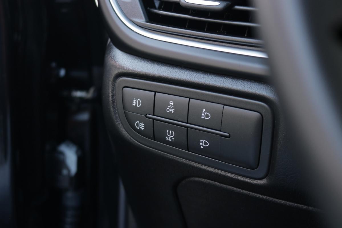 fiat-tipo-station-wagon-2021-diesel-1300cc