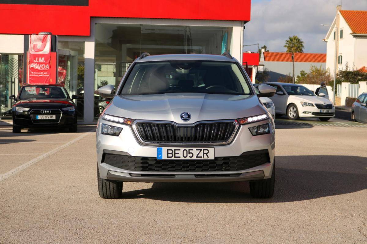 skoda-kamiq-2023-gasolina-1000cc