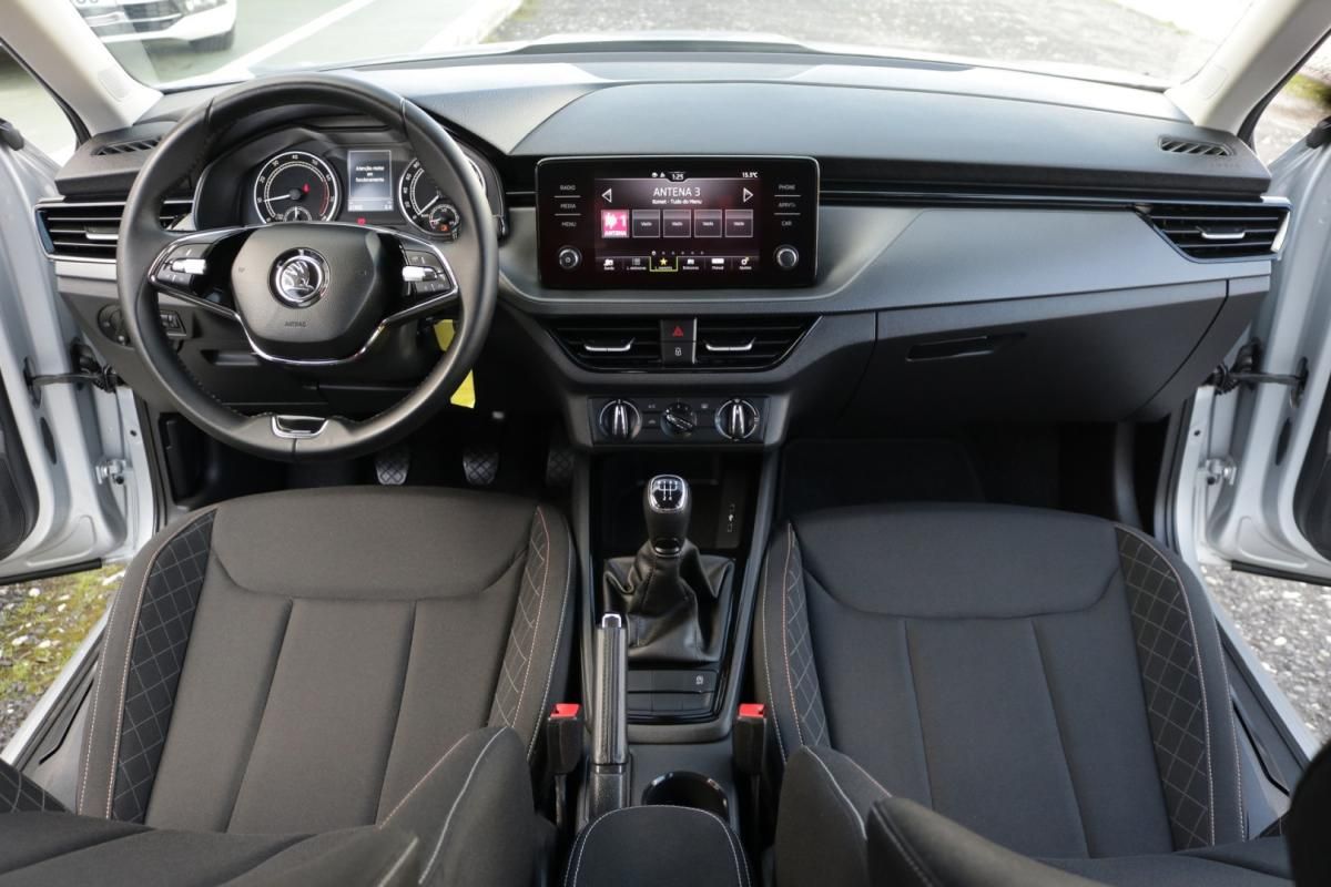 skoda-kamiq-2023-gasolina-1000cc