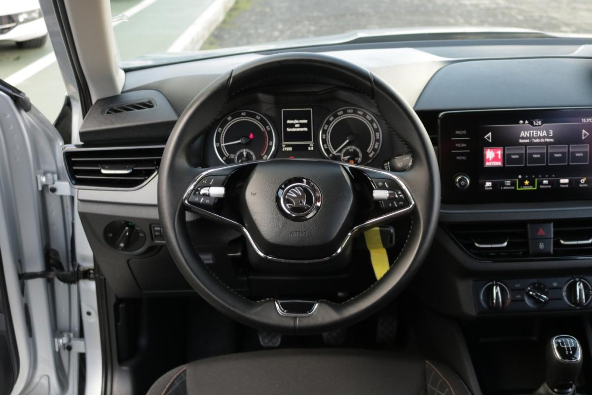 skoda-kamiq-2023-gasolina-1000cc