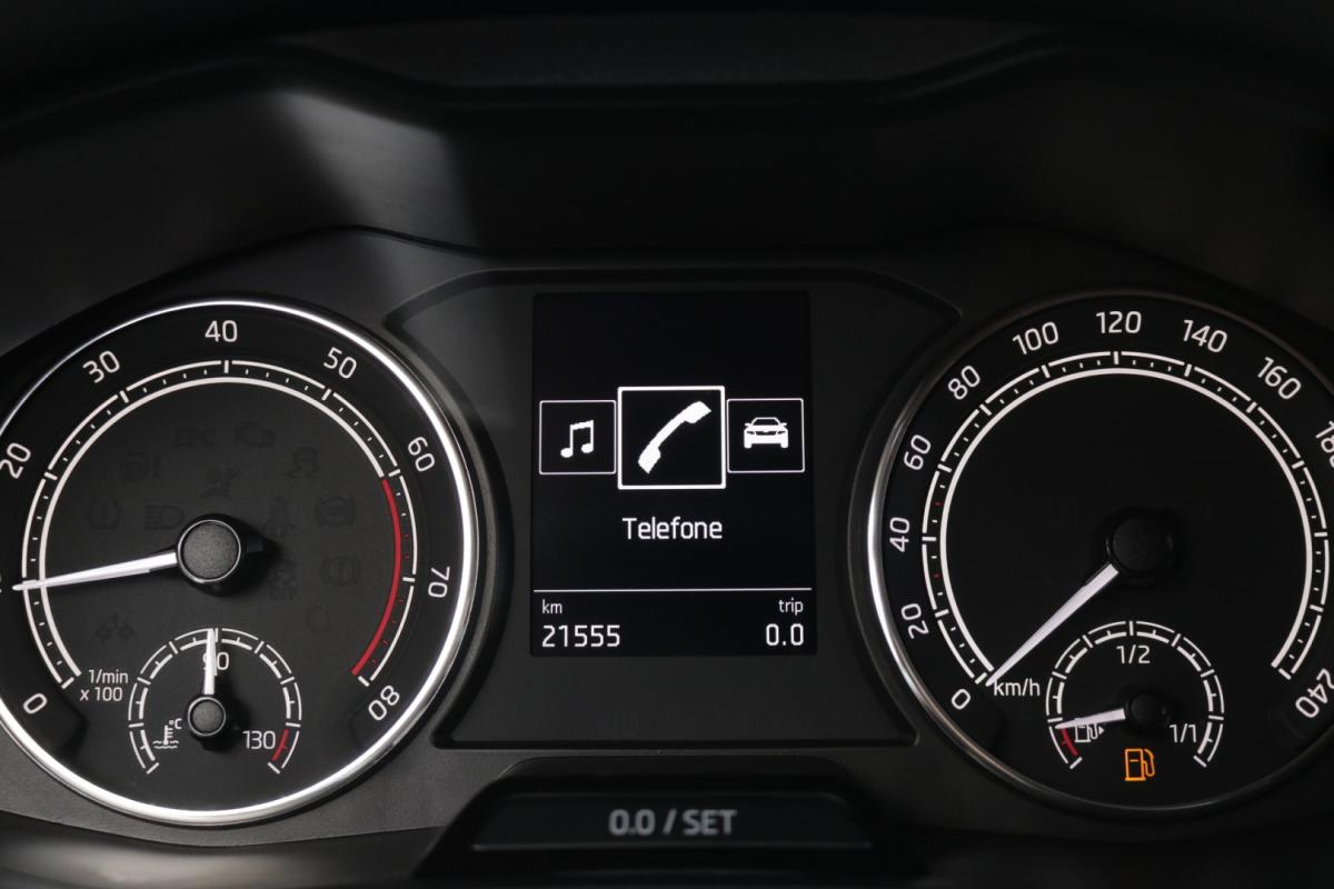 skoda-kamiq-2023-gasolina-1000cc