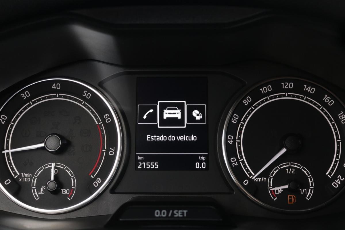 skoda-kamiq-2023-gasolina-1000cc