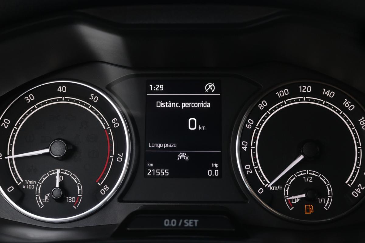 skoda-kamiq-2023-gasolina-1000cc