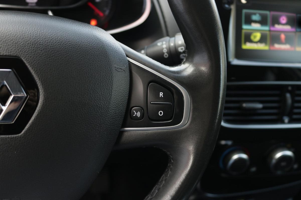 renault-clio-sport-tourer-2019-diesel-1500cc