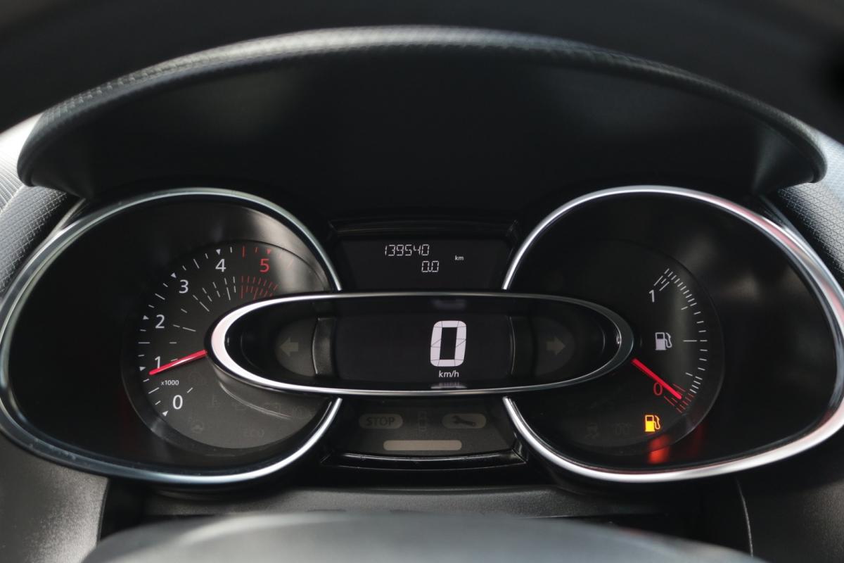 renault-clio-sport-tourer-2019-diesel-1500cc