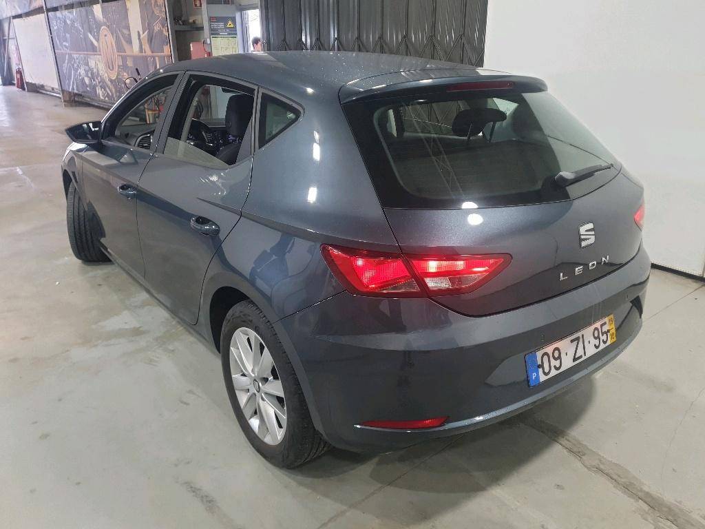 seat-leon-2019-diesel-1600cc