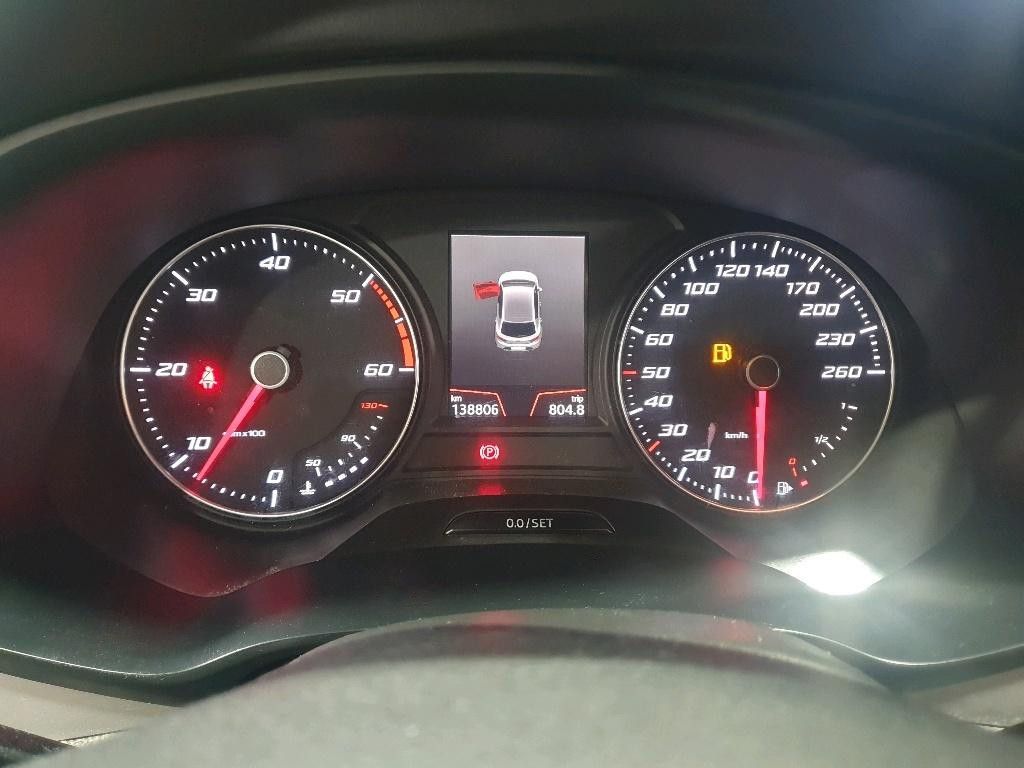 seat-leon-2019-diesel-1600cc