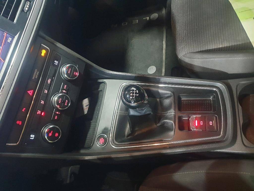 seat-leon-2019-diesel-1600cc