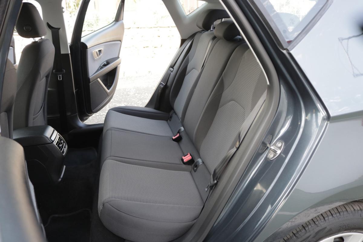 seat-leon-2019-diesel-1600cc