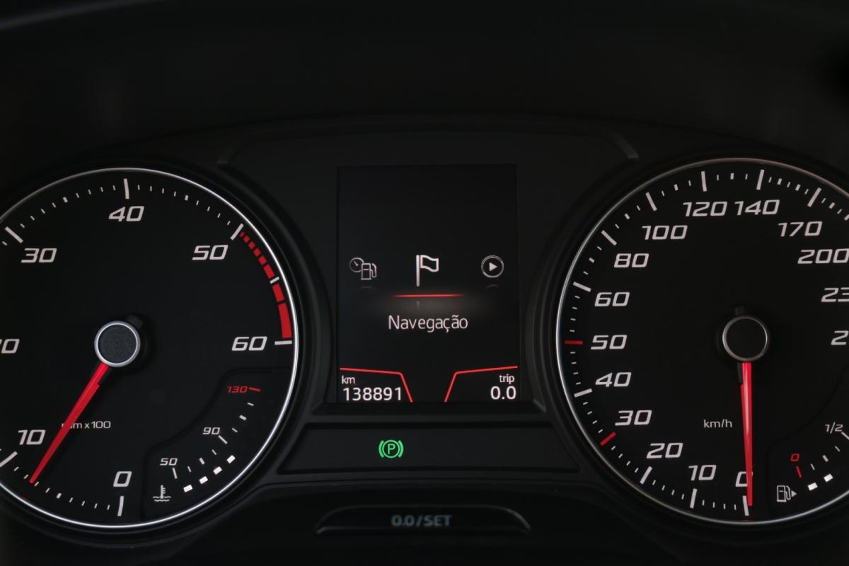 seat-leon-2019-diesel-1600cc