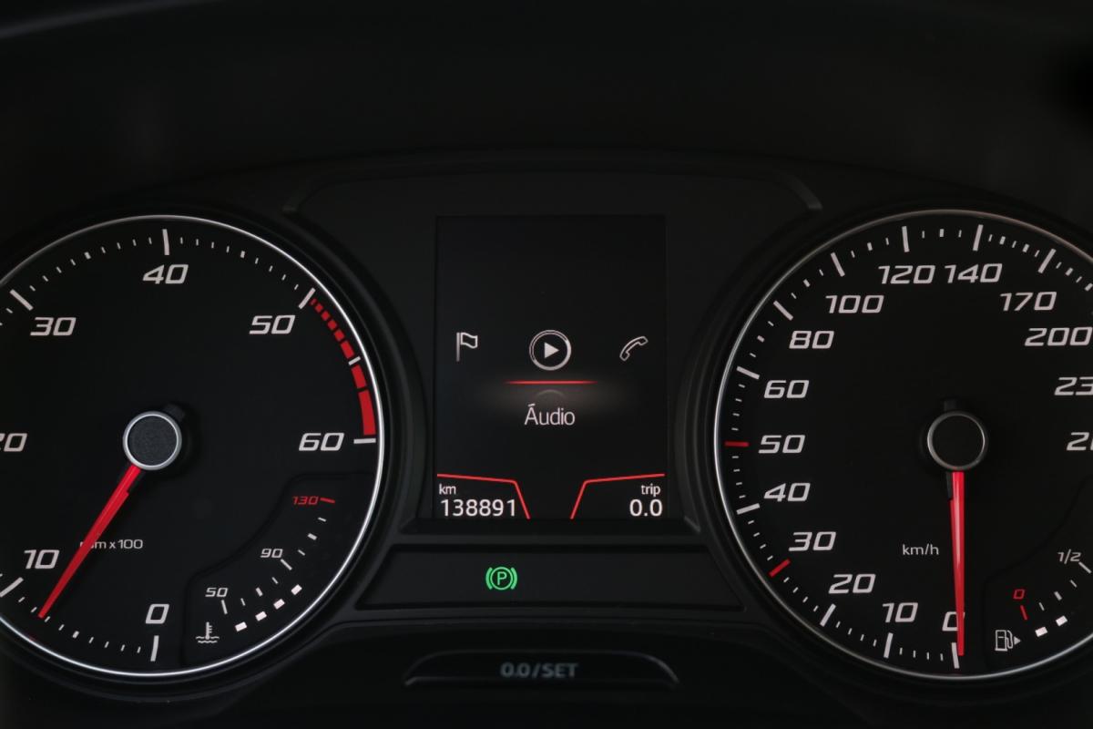 seat-leon-2019-diesel-1600cc