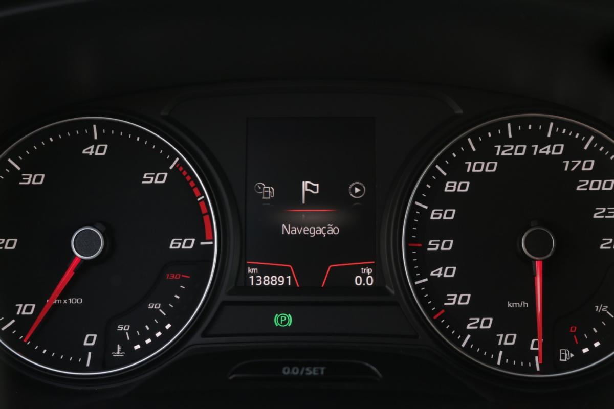 seat-leon-2019-diesel-1600cc