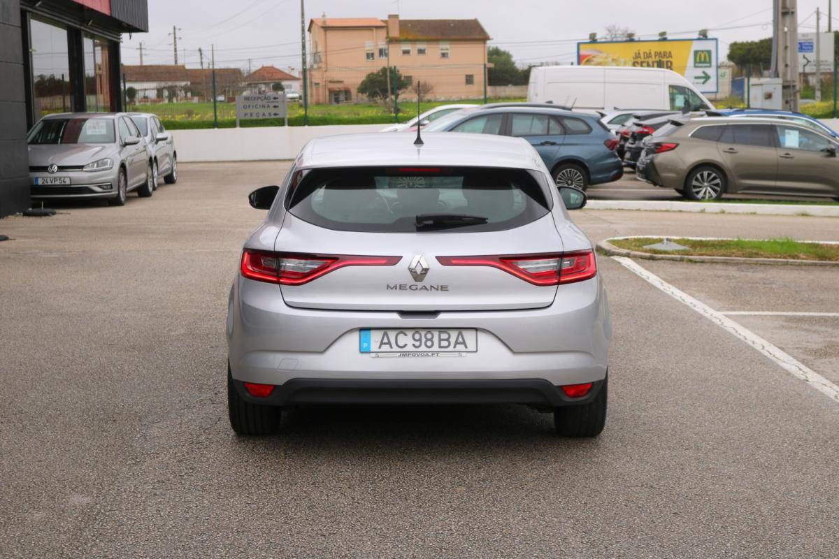 renault-megane-2020-diesel-1500cc