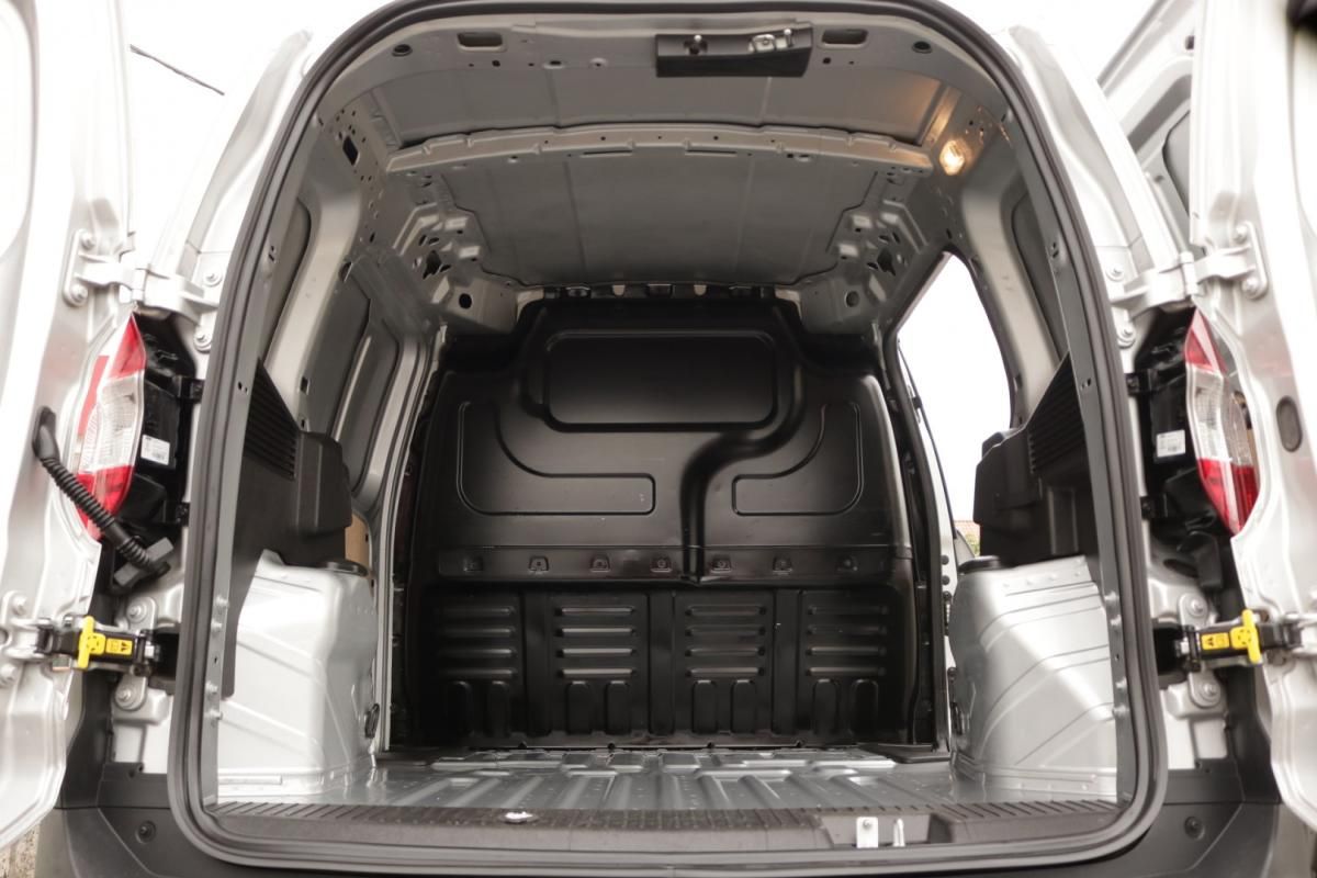 ford-transit-2022-diesel-1500cc