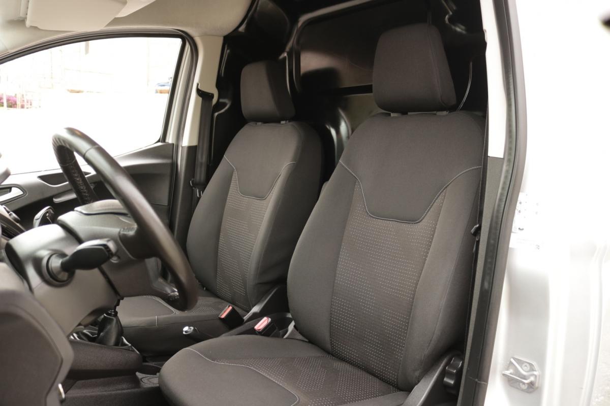 ford-transit-2022-diesel-1500cc