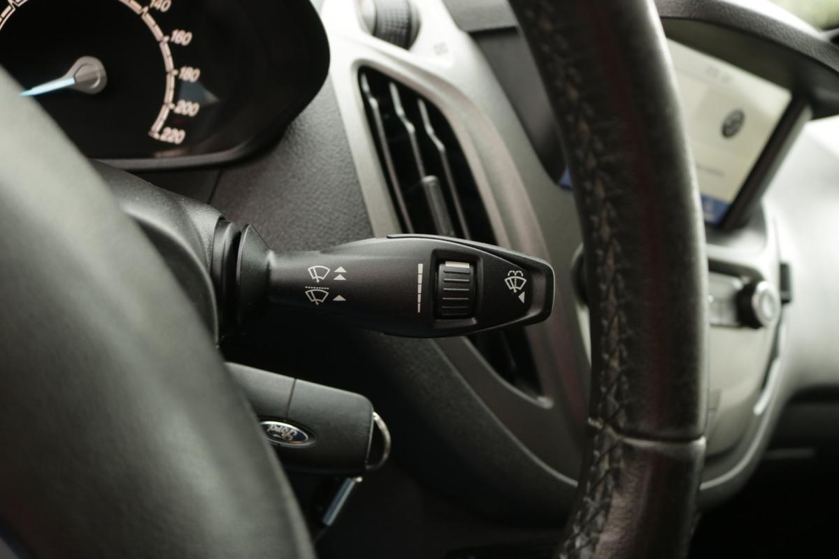 ford-transit-2022-diesel-1500cc